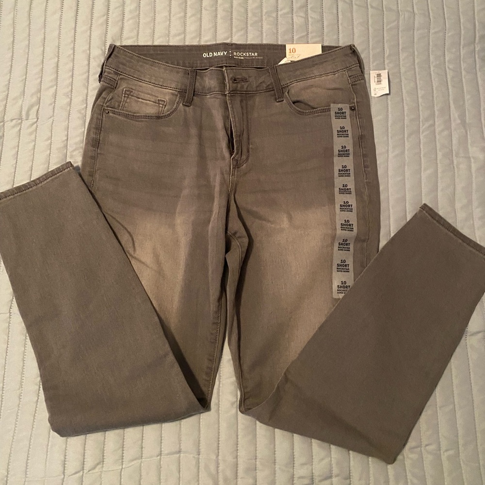 NWT Old Navy Rockstar Jeans sz 10 short